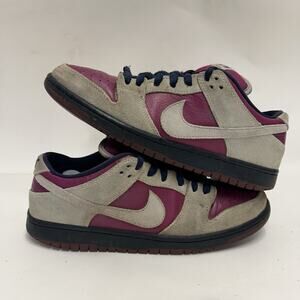Nike SB Dunk Low “True Berry Atmosphere Grey” BQ6817-001